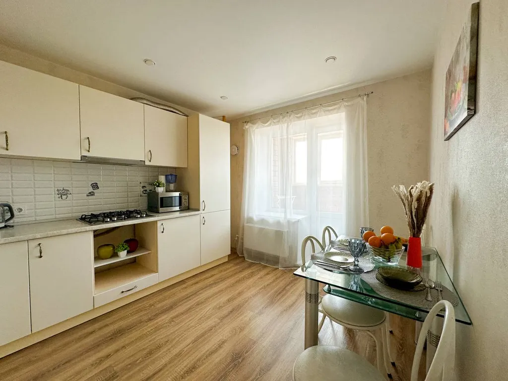 Стильная однокомнатная квартира рядом с Волгой