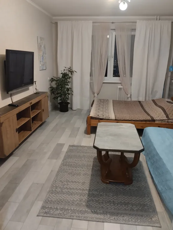 Уютная квартира не далеко от центра города (спальный район)