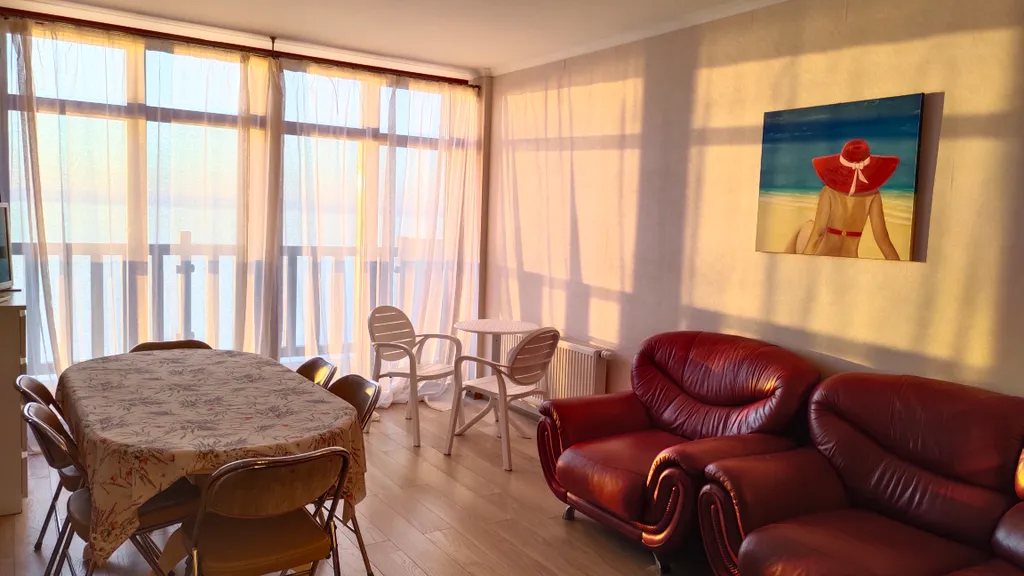 Апартамент с видом на море