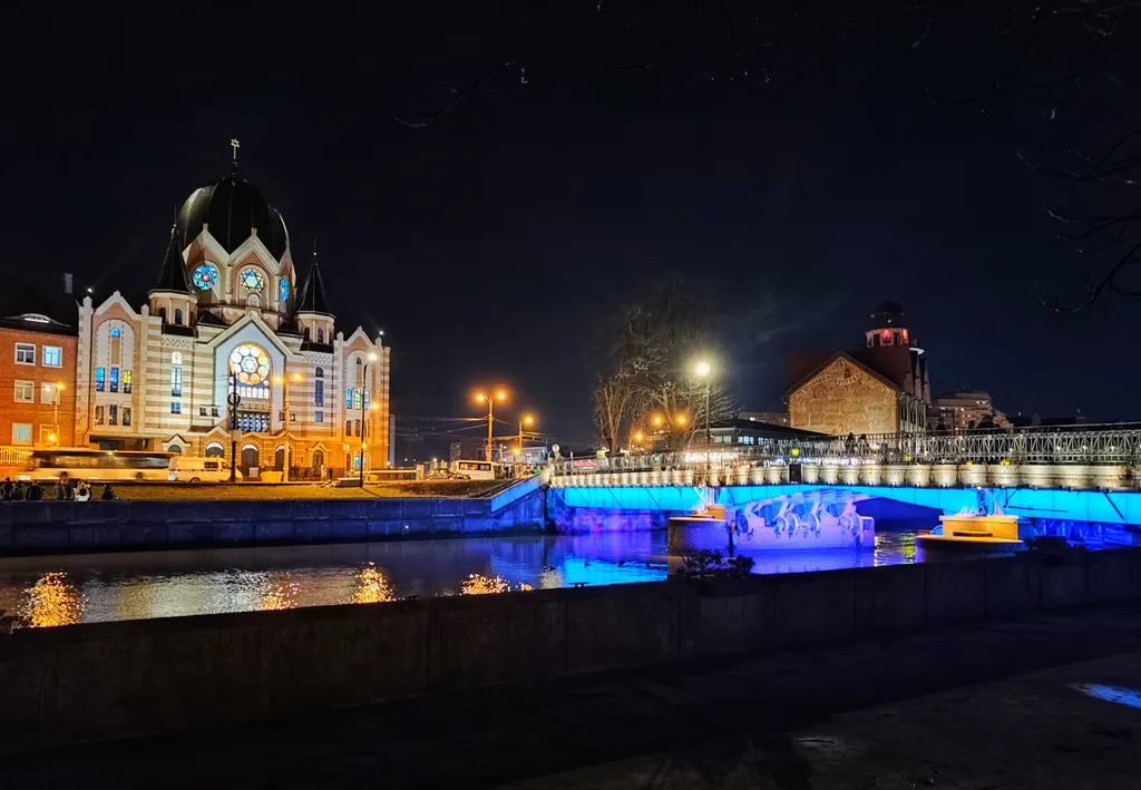 Квартира Уютная квартира с шикарным видом на стадион и набережную реки Преголя — Калининград