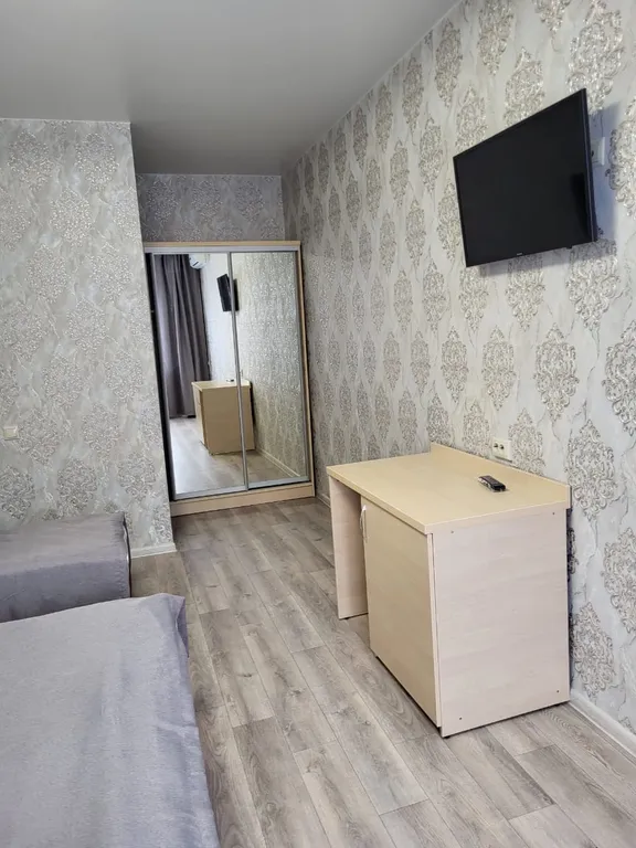 Квартира Уютная комната в центре города с бассейном и столовой — Сочи