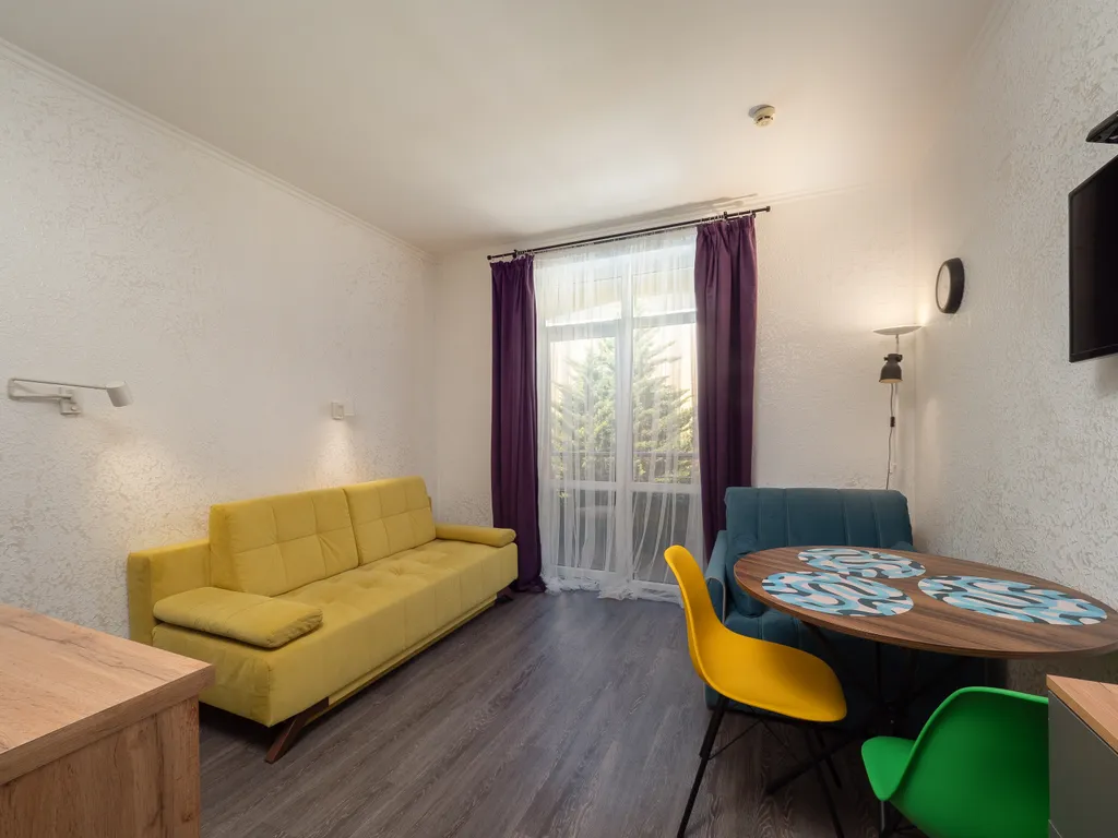 Квартира Квартира Студия у моря с теплым бассейном — Сириус