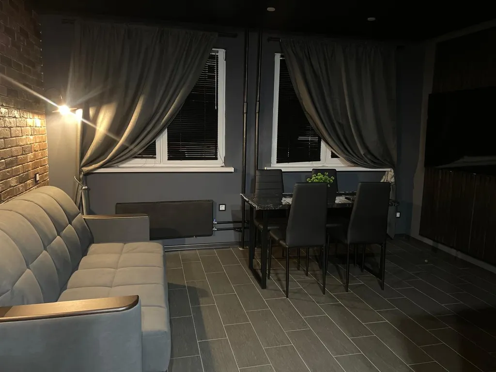 Однокомнатная квартира-студия с дизайнерским ремонтом