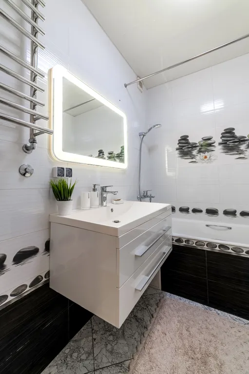 Евротрёшка с видом на море и город