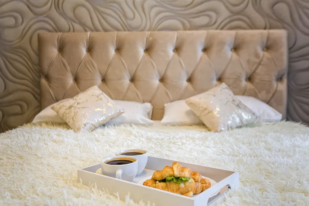 Апартамент с отдельной спальней и террасой с видом на парк