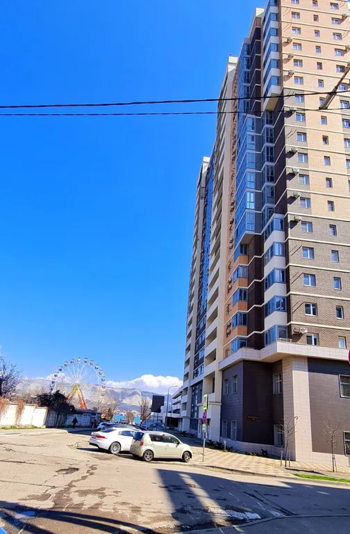 Евротрешка ЖК Регата на набережной с видом на море и горы