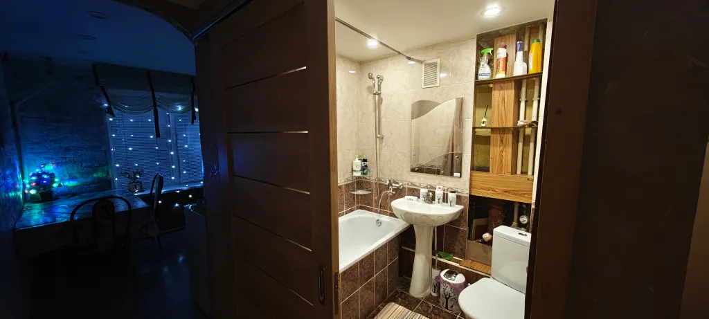 Теплая квартира с изолированными комнатами