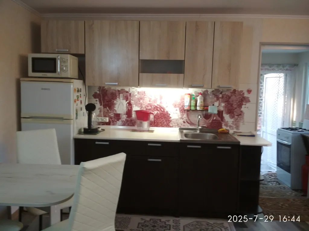 Коттедж Уютный домик в саду — Севастополь