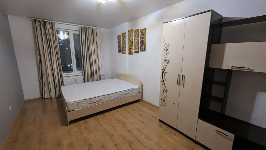 Квартира Просторная квартира с 2-изолированными комнатами и большой кухней — Санкт-Петербург