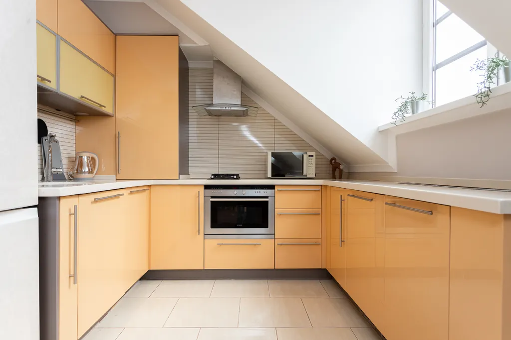 Квартира 3-комнатные апартаменты в центре — Зеленоградск