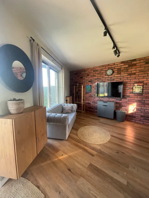 Коттедж Уютный домик с баней и купелью вблизи от города — Иннолово