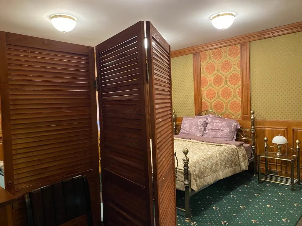 Апартаменты с отдельным входом , центр города