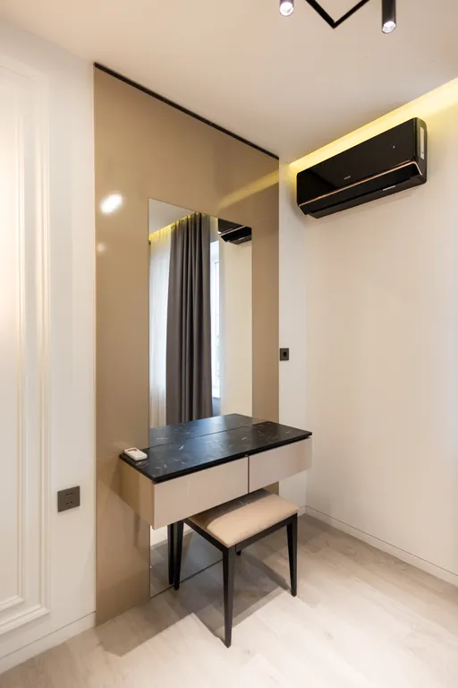 Современная дизайнерская квартира рядом с метро