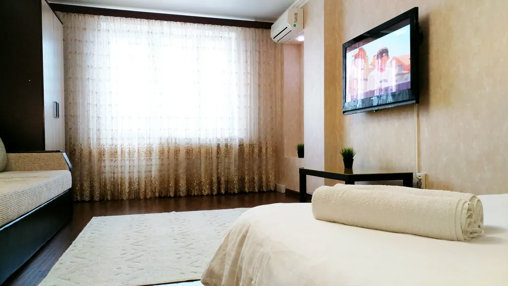 Квартира с балконом и видом на горы