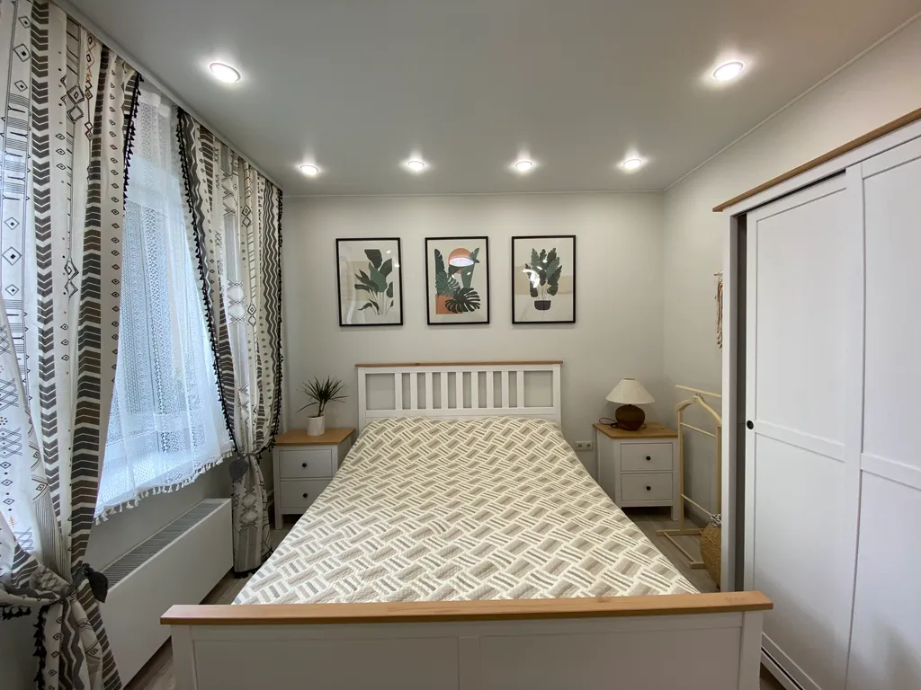 Апартамент Сканди с балконом и отдельной спальней