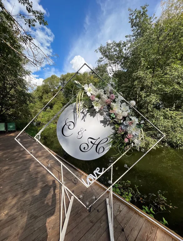 Дом на реке