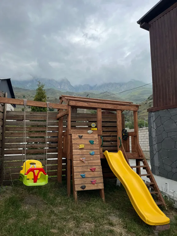 Уютный коттедж для семейного отдыха в Верхнем Фиагдоне