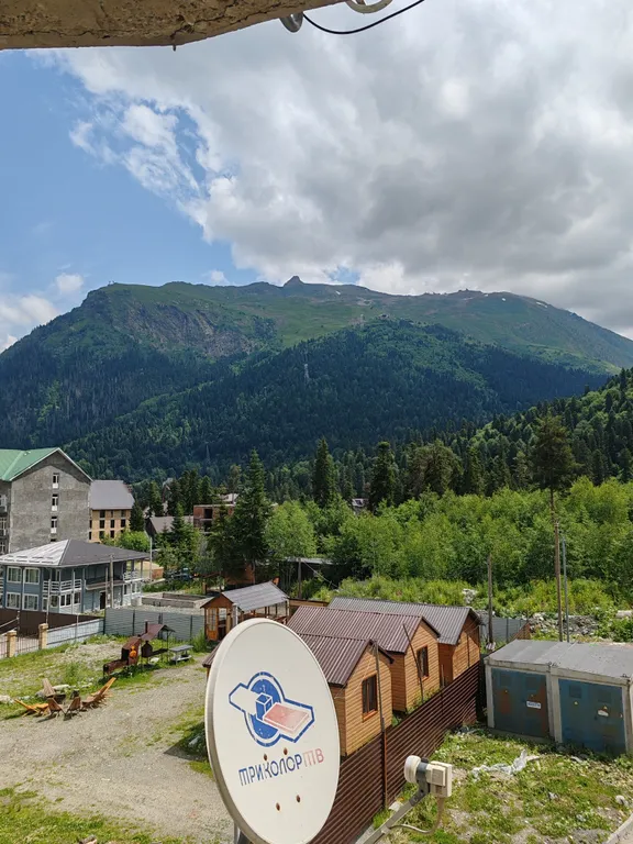 Апартамент с видом на горы