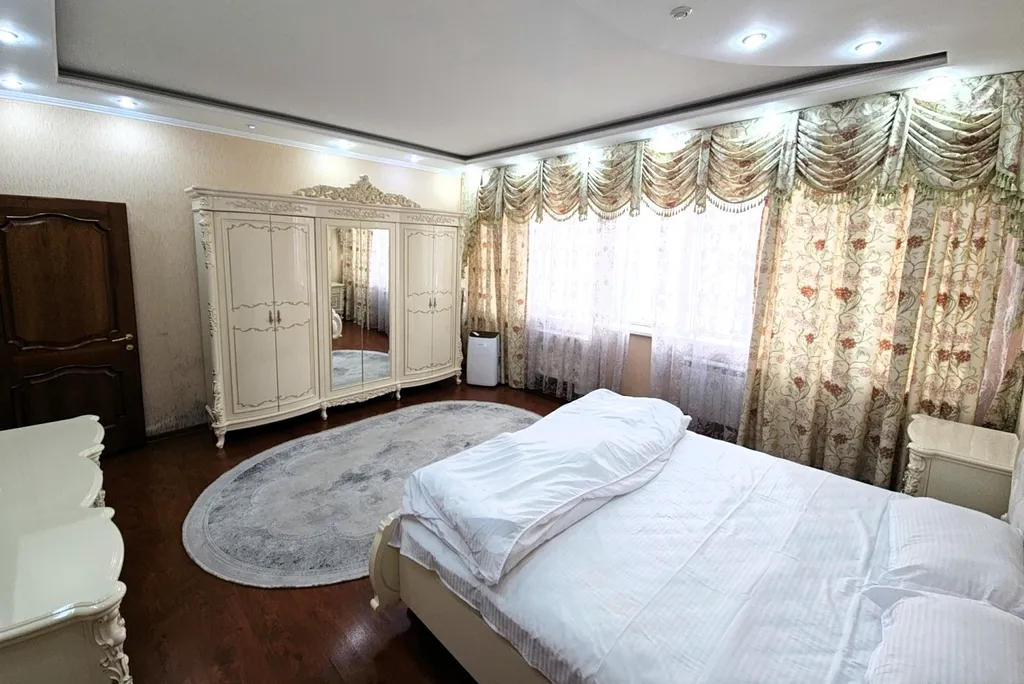 Шикарная трёхкомнатная квартира со всеми удобствами