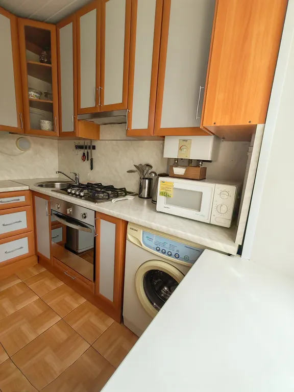 Светлая 2-комнатная квартира с библиотекой на Студенческом бульваре у ПетрГУ