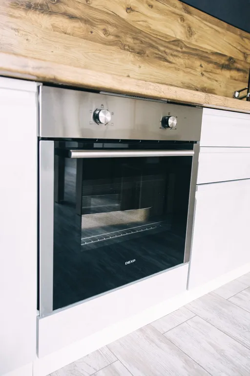 Уютный домик в кедровом лесу