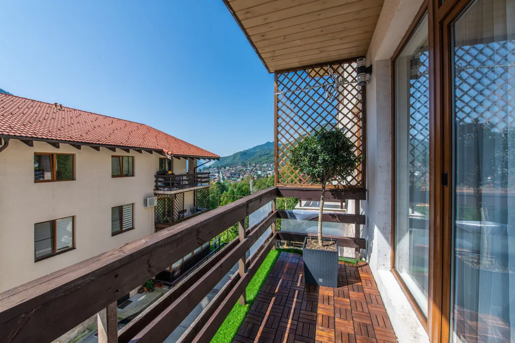 Апартамент с круговым балконом