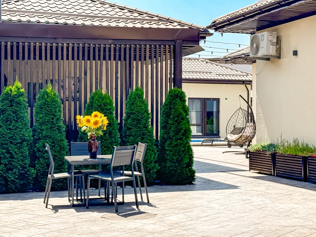 Вилла на 8 гостей с теплым бассейном и беседкой для барбекю