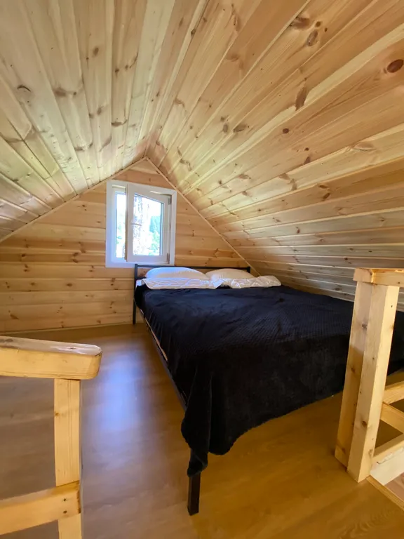 Благоустроенный барнхаус на берегу Катуни