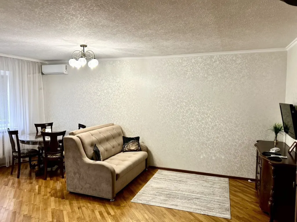 Уютная квартира на проспекте Шогенцукова, 19