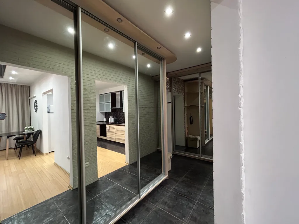 Квартира Квартира Апартамент Зазеркалье — Калининград