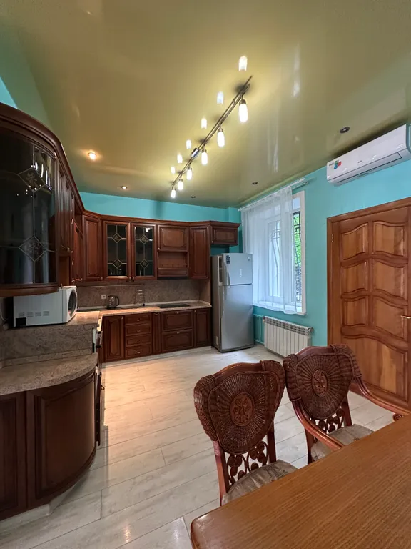 Таунхаус с роскошным видом на бухту Золотой Рог