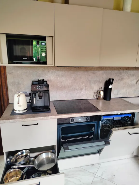 2-комнатный апартамент с видом на Аигбу