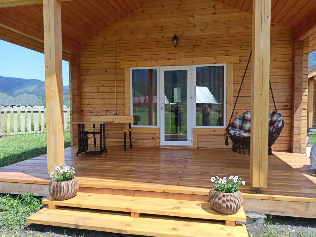 Дачка на поляне