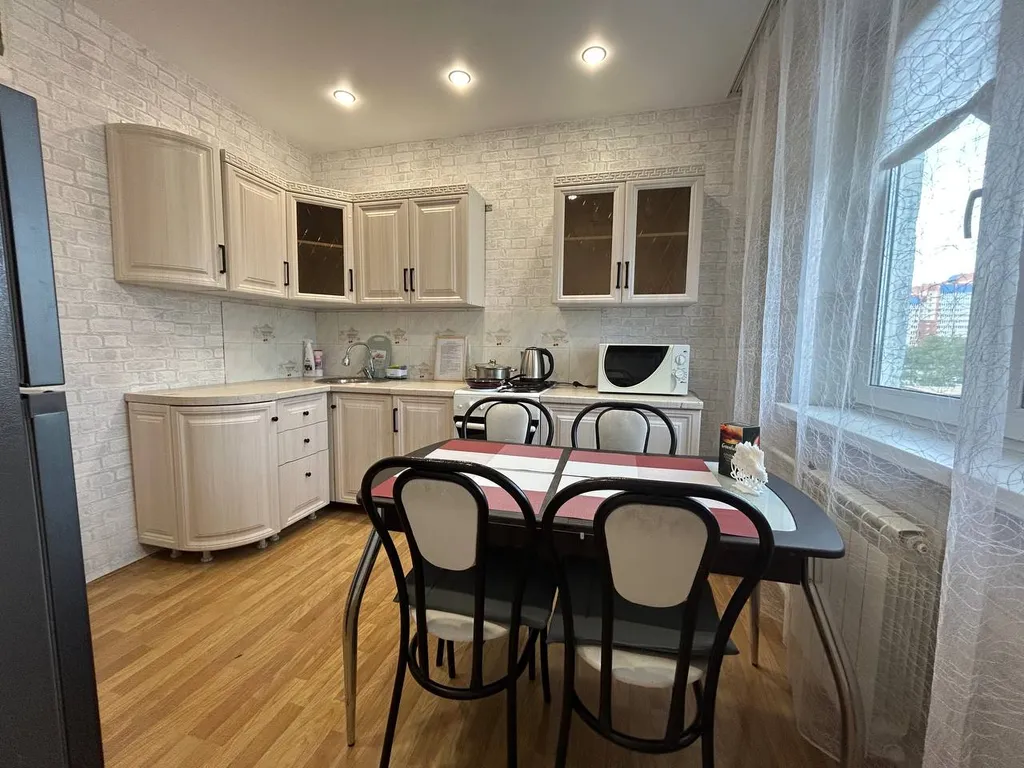 Двухкомнатная квартира в районе горбольницы — аренда посуточно в Чита