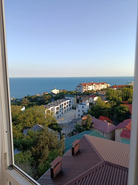 Апартамент с видом на море побережье ЮБК и гору Ай-Петри
