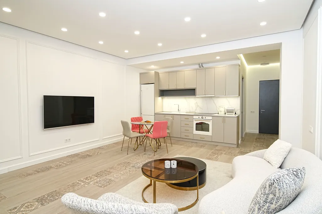 Дизайнерские апартаменты в центре города с 2-мя спальнями