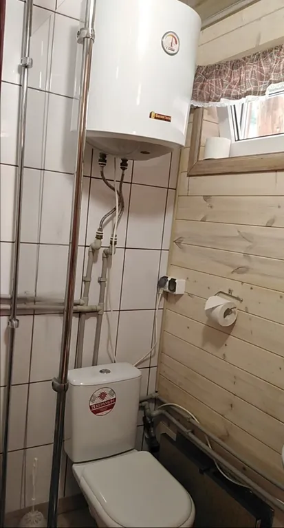 Домик в центре парка Беловежская пуща