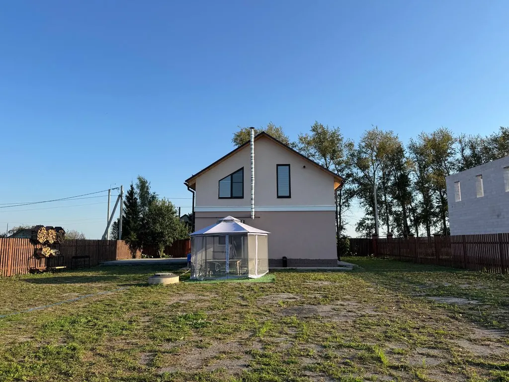 Гостевой дом с конюшней