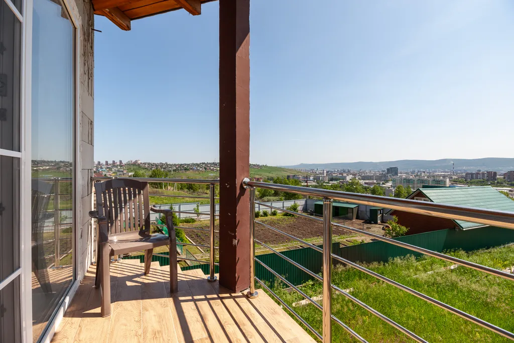 2х этажный коттедж с сауной и красивым видом на город