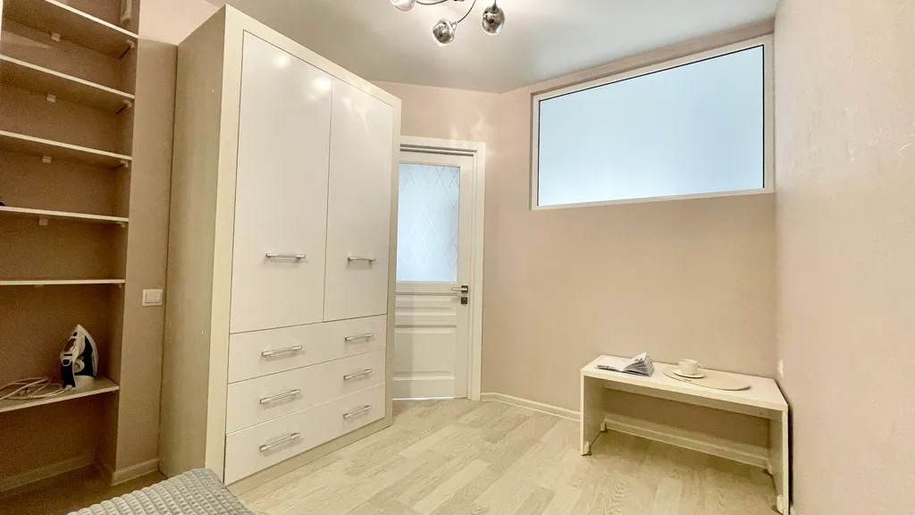 Квартира с дизайнерским ремонтом и кондиционером в центре города