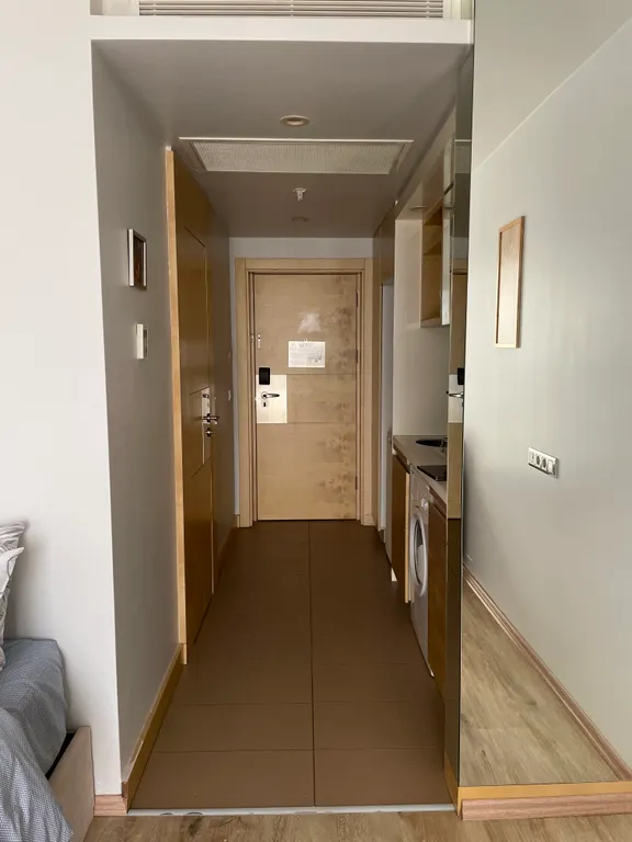 Studio apt with incredible view of the sea near metro station