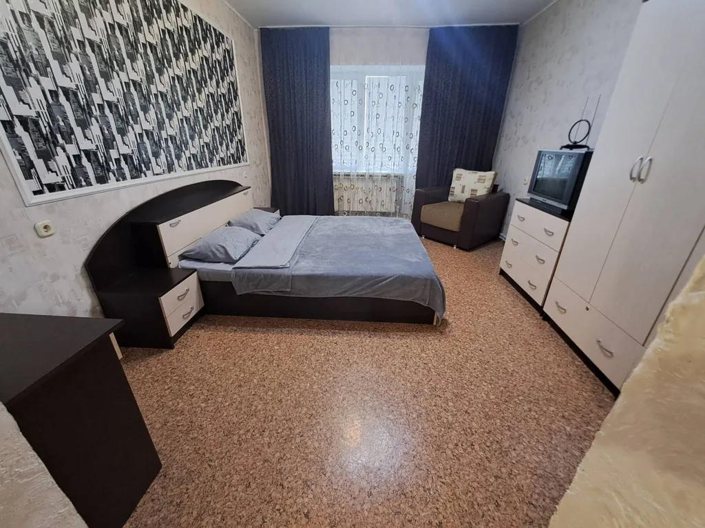 Двухкомнатная квартира с индивидуальным отоплением — аренда посуточно в Алексеевка