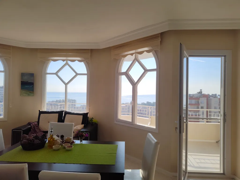 Квартира с видом на море и горы из всех окон
