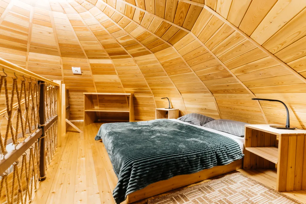 Уникальный двухкупольный дом-бунгало