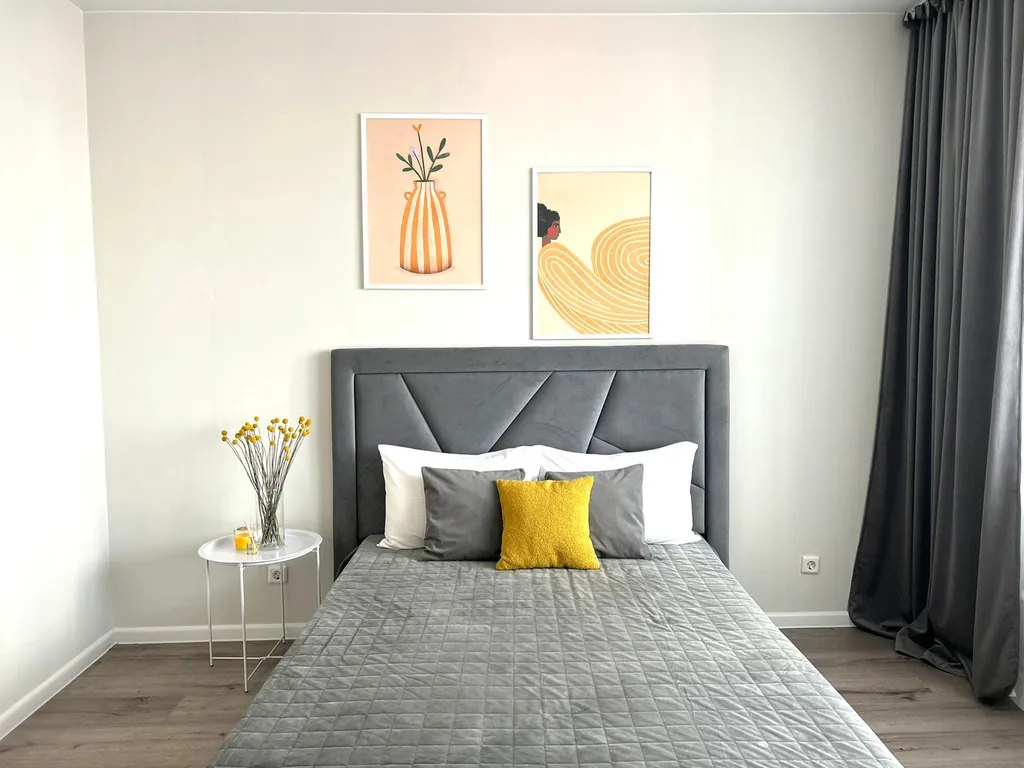 Квартира Двухкомнатная квартира рядом с планетой — Красноярск