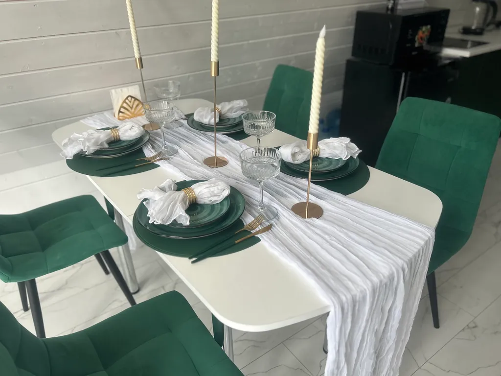 Дом A-frame с сибирским чаном на бревнах