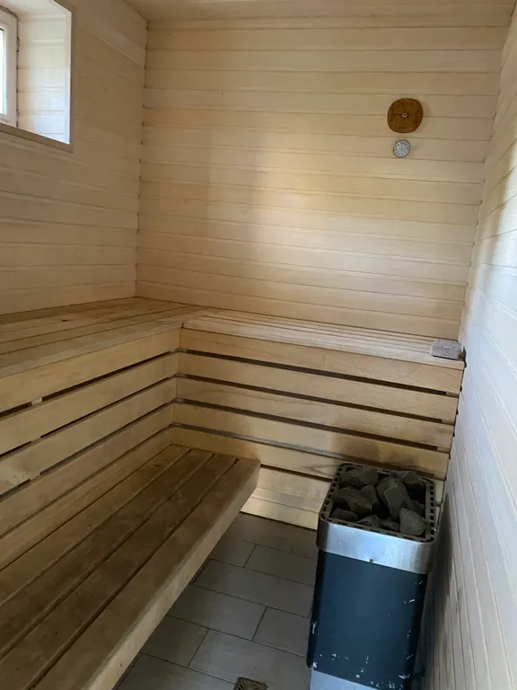 Коттедж у озера