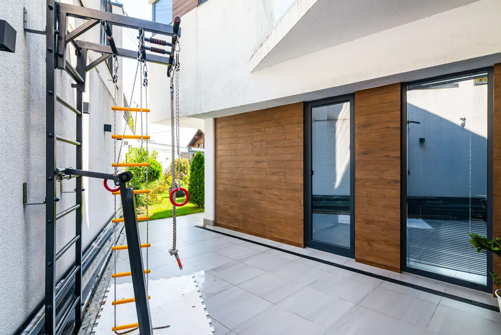 Вилла Cтар с бассейном, сауной и панорамой моря