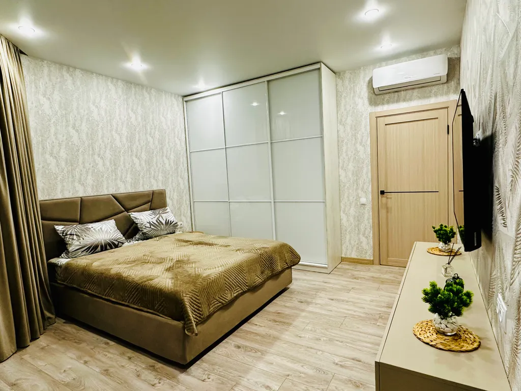 Квартира Новые апартаменты в шаговой доступности от ТЦ Меганом — Симферополь