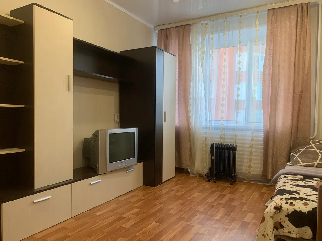 Студия с хорошим ремонтом в Зеленой Роще